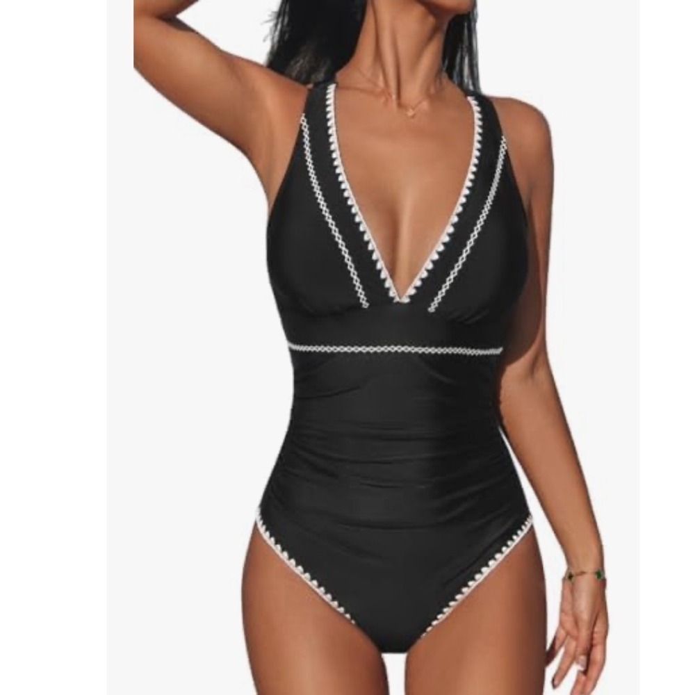 Cupshe Black One Piece Swimsuit White Trim Ruched V Neck Halter Back Tie, Size M
